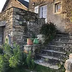 Maisonnette De Charme Les Jardins De Lou Ferienhaus