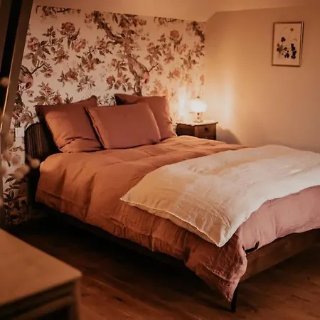 Maisonnette De Charme Les Jardins De Lou *