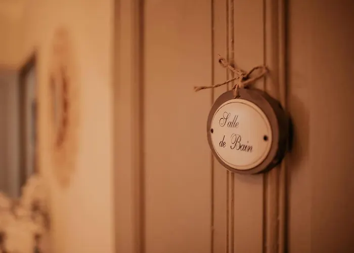 度假居 Maisonnette De Charme Les Jardins De Lou Boussac (Aveyron)