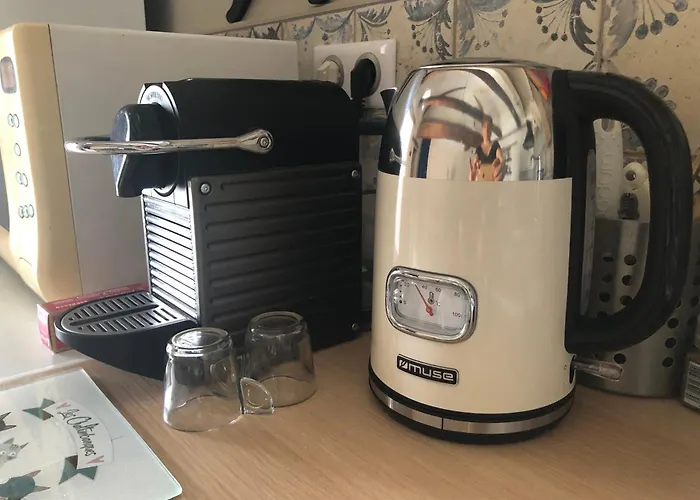 Maisonnette De Charme Les Jardins De Lou 度假居